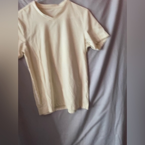 🔵Bundle of 7 tshirts! Brand new. - Picture 4 of 8